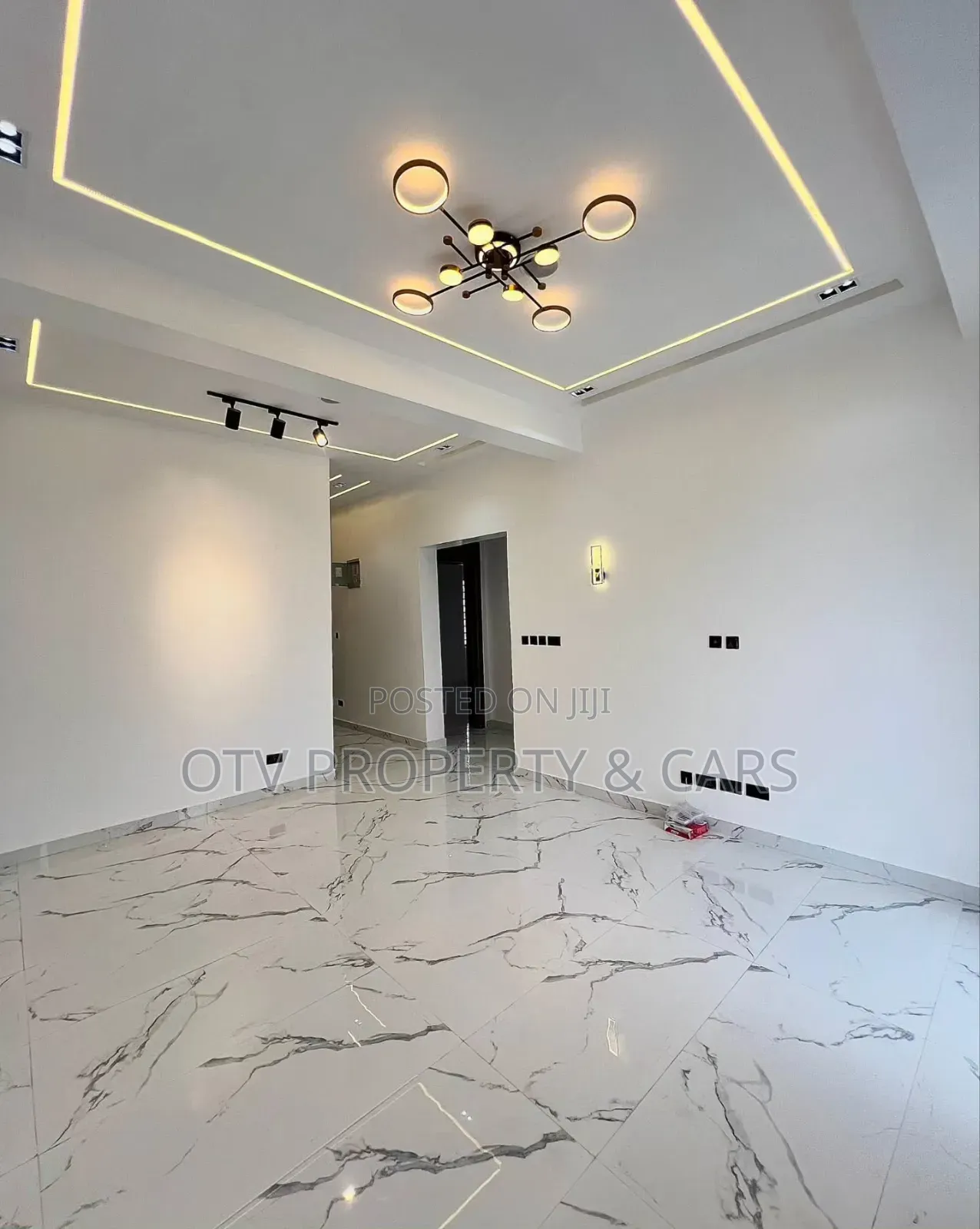 3bdrm Apartment in Lekki Phase 1 for sale