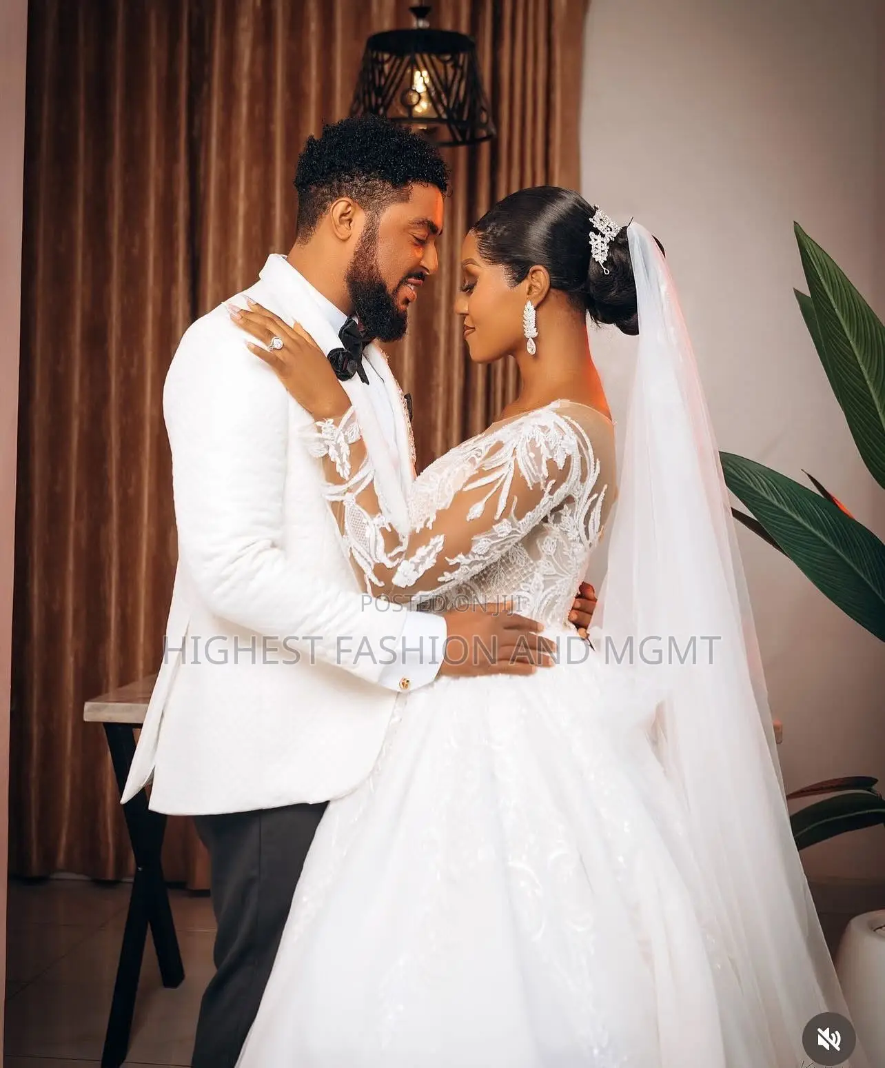 Ethereal Long-Sleeve Lace Gown Men’S Textured White Tuxedo Jacket