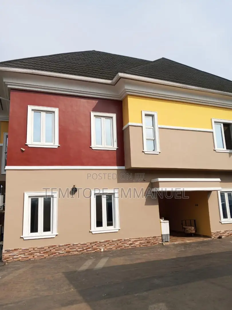 Furnished 6bdrm Duplex in Isheri North for sale