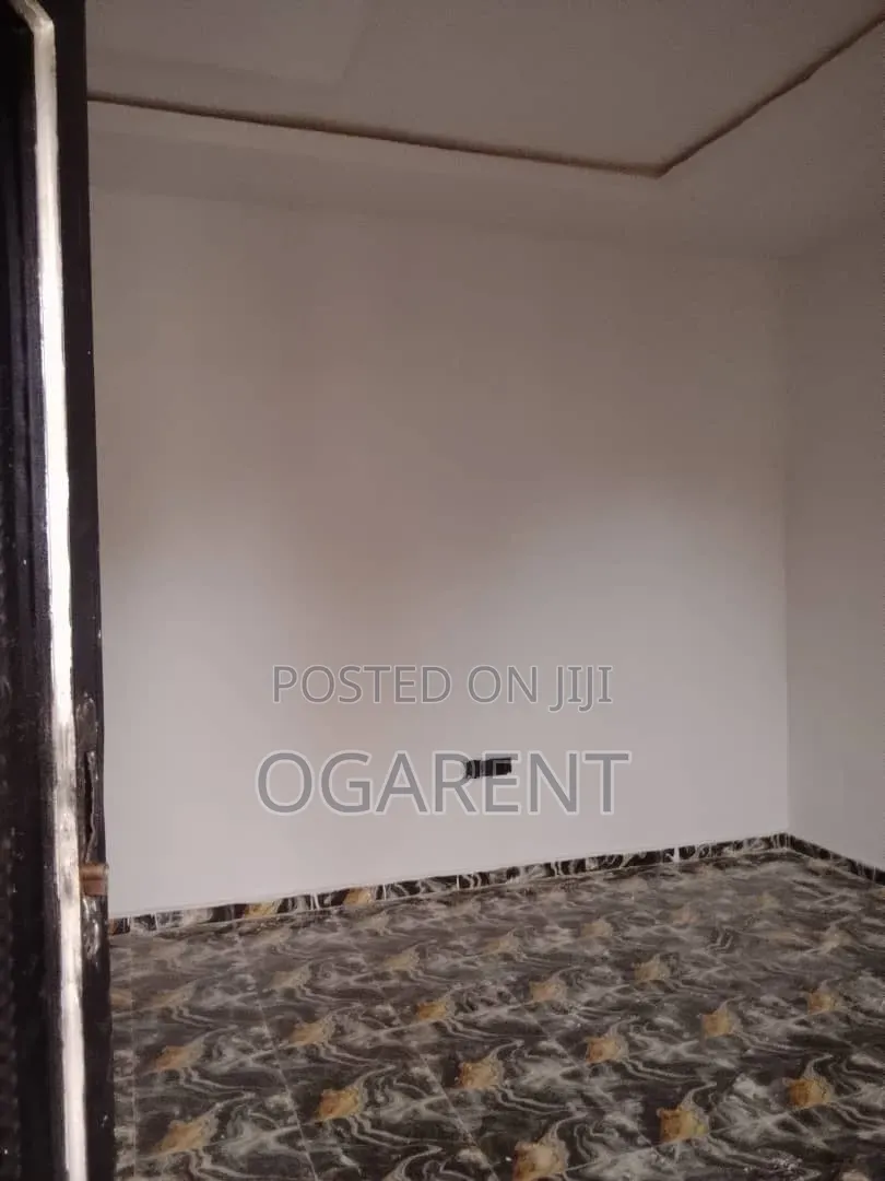 1bdrm Apartment in Benin City for rent