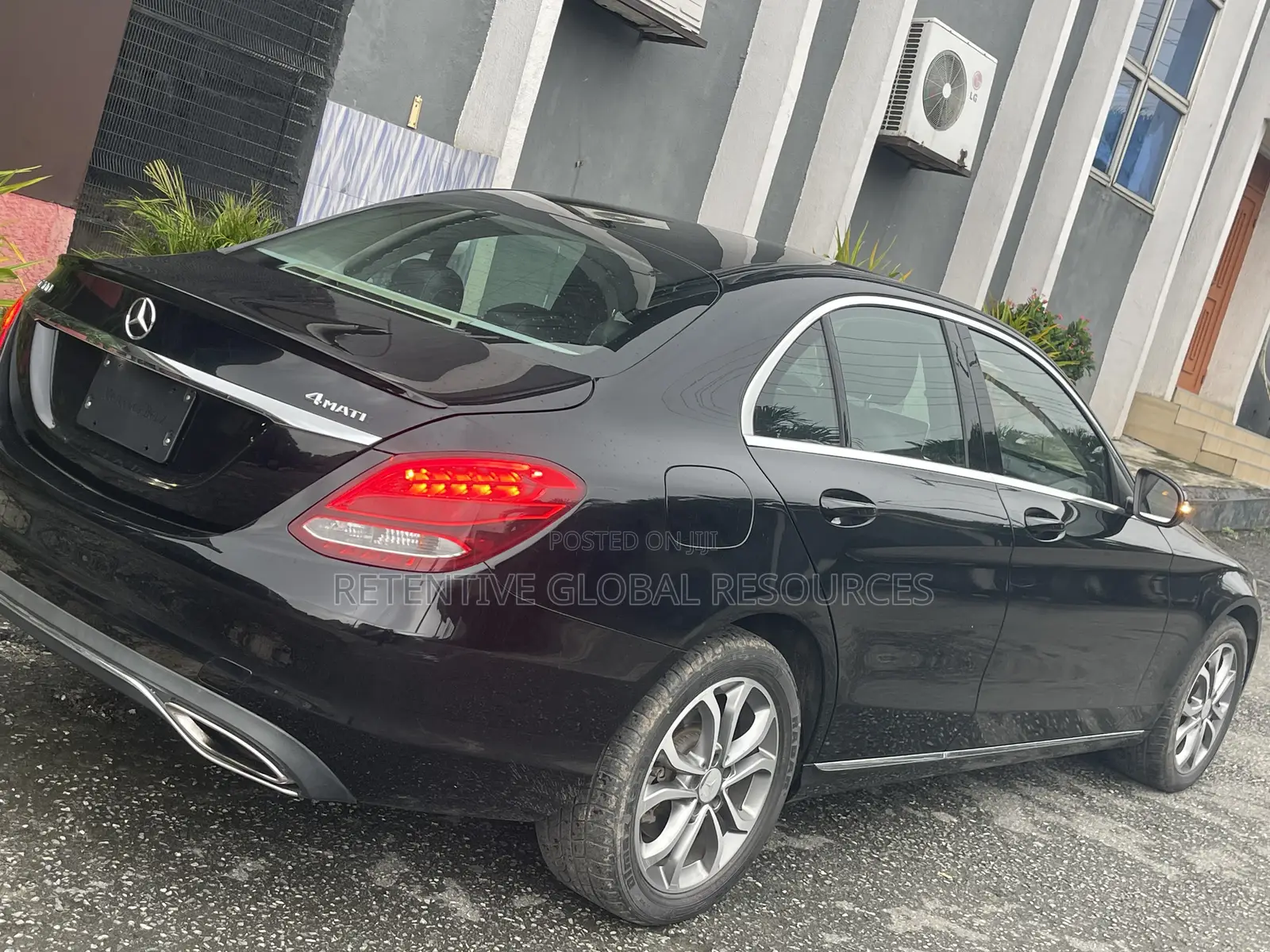 Mercedes-Benz C300 2016 Black