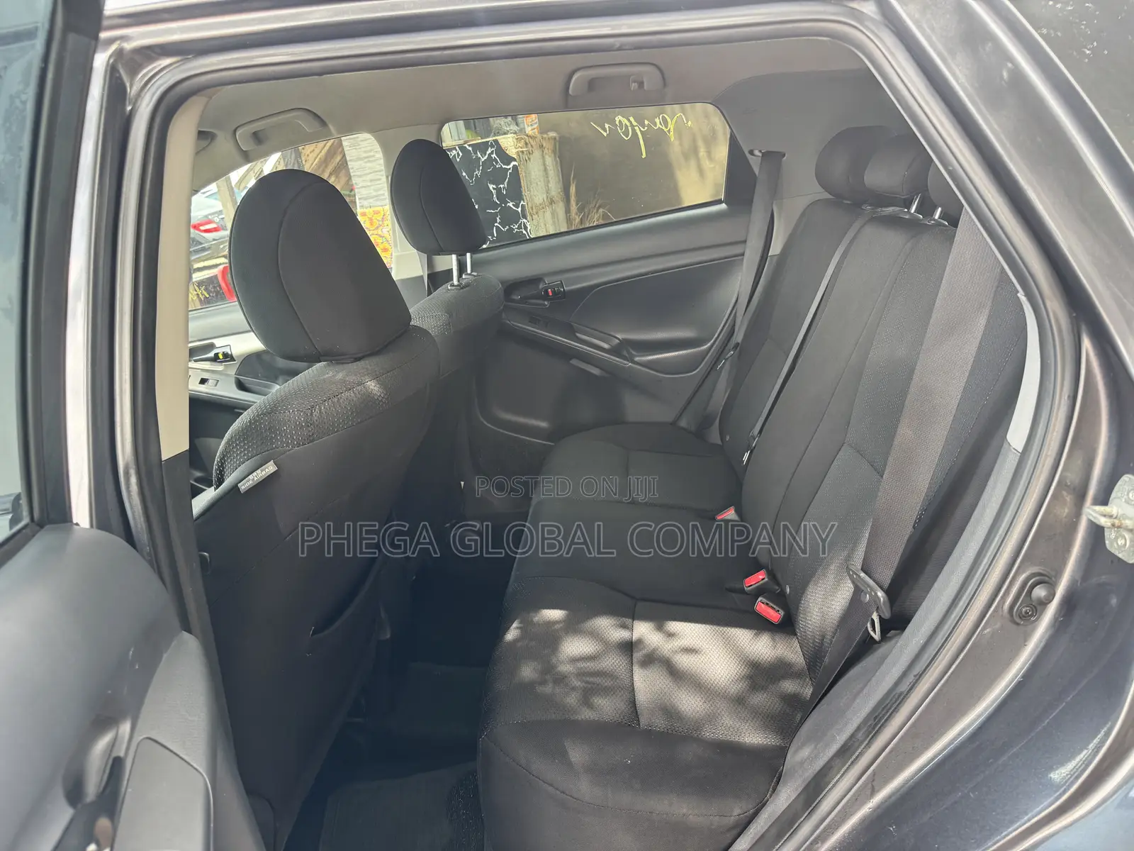 Toyota Matrix S Hatchback AWD (2.4L 4cyl 4A) 2010 Gray