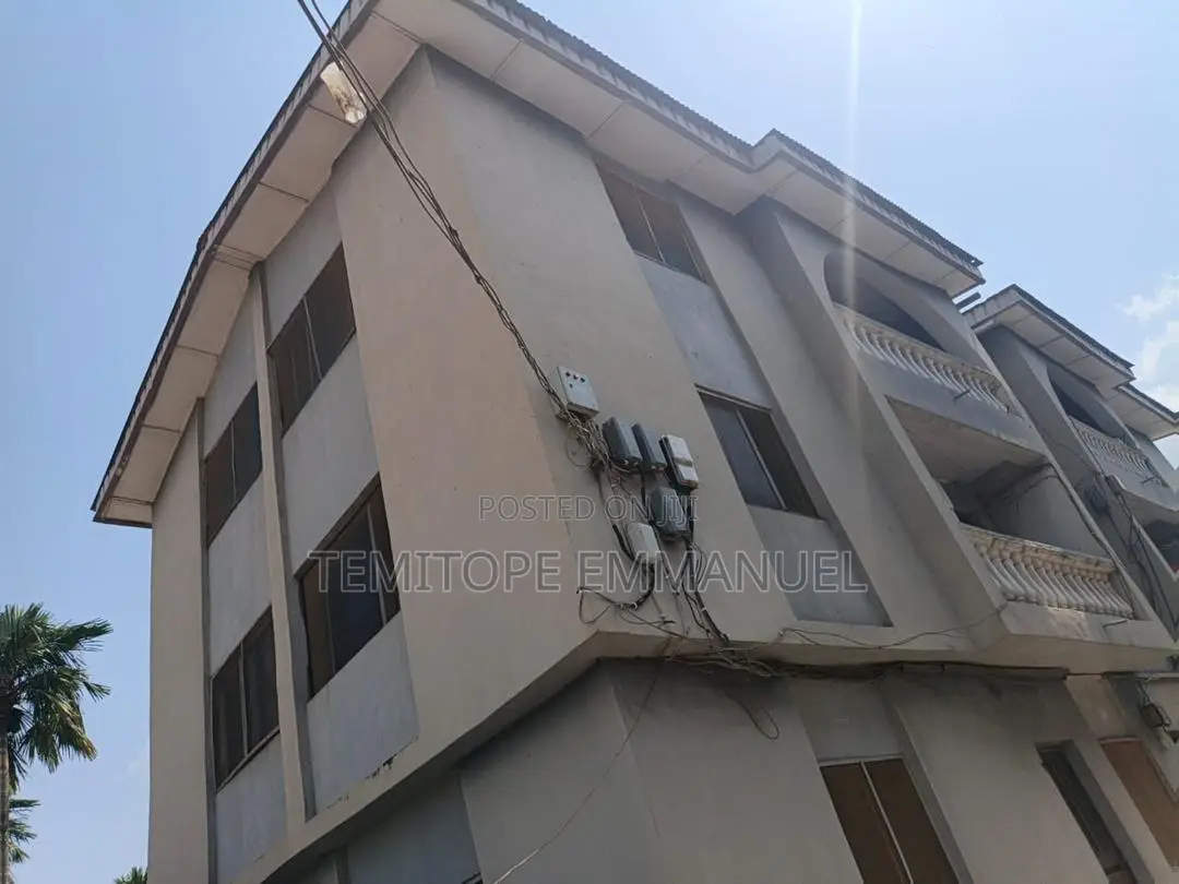 20bdrm Block of Flats in Egbeda for sale