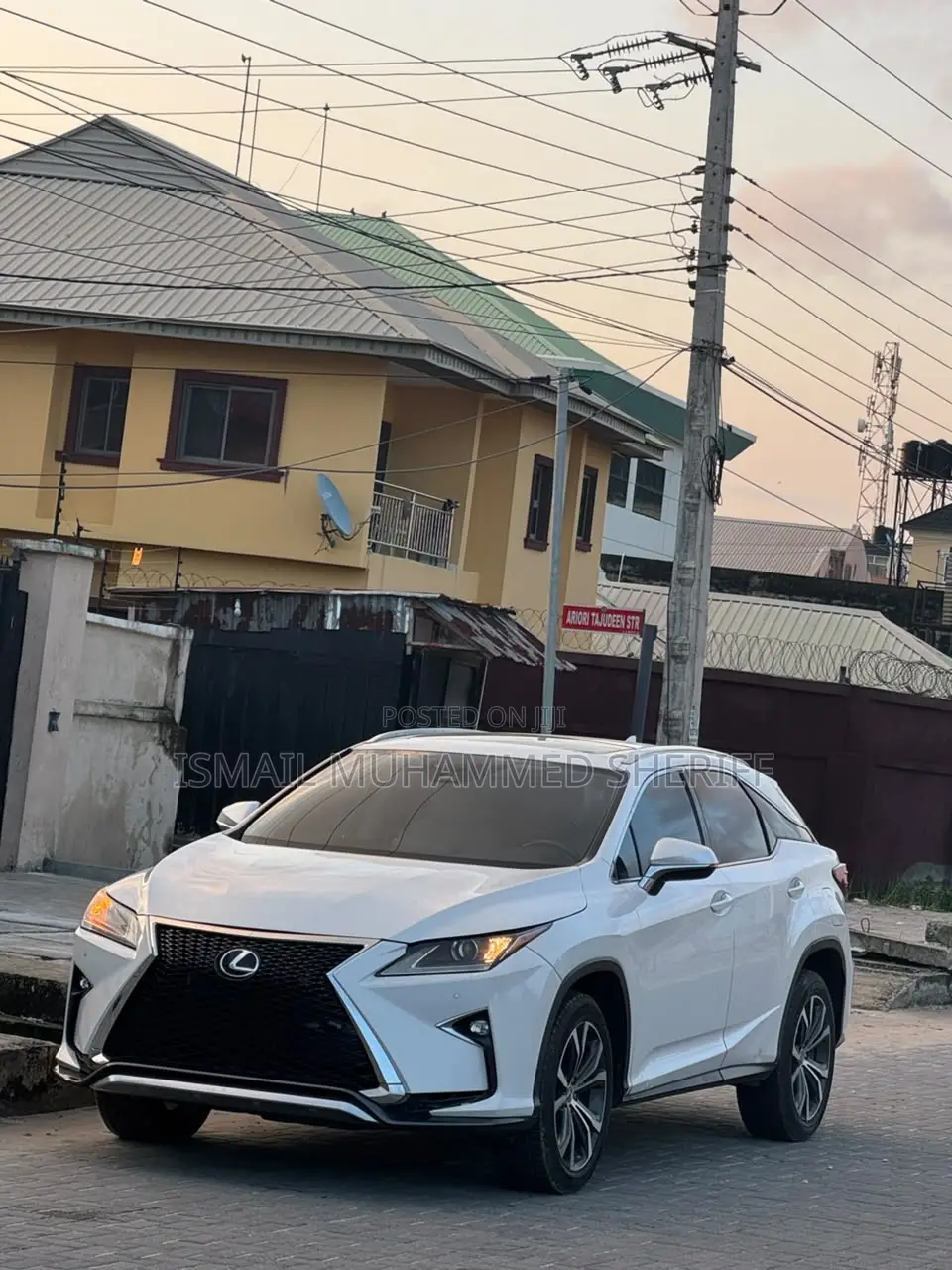 Lexus RX 350 FWD 2017 White