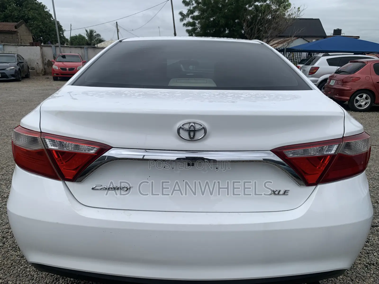 Toyota Camry XLE 4dr Sedan (2.5L 4cyl 6A) 2016 White
