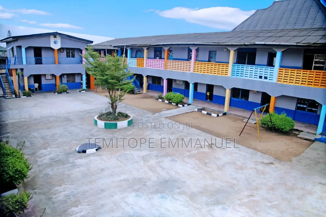 Standard Functioning School