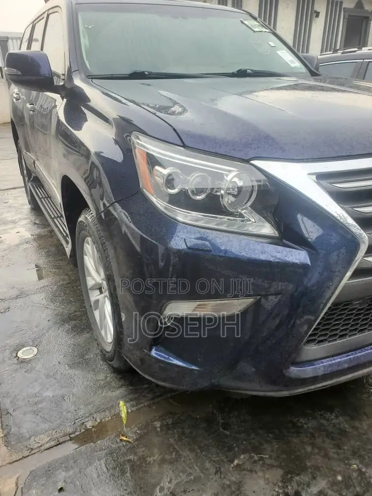 Lexus GX 2019 Blue
