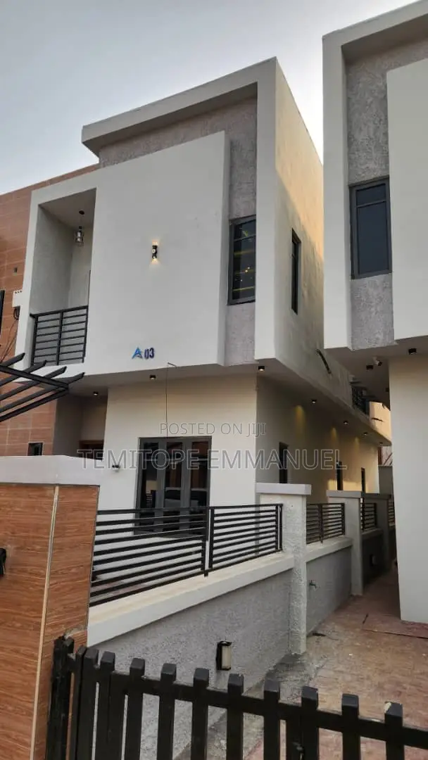 Furnished 4bdrm Duplex in Ipaja for sale