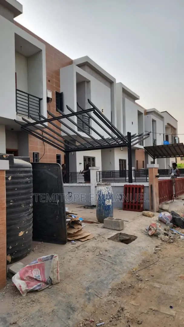 Furnished 4bdrm Duplex in Ipaja for sale