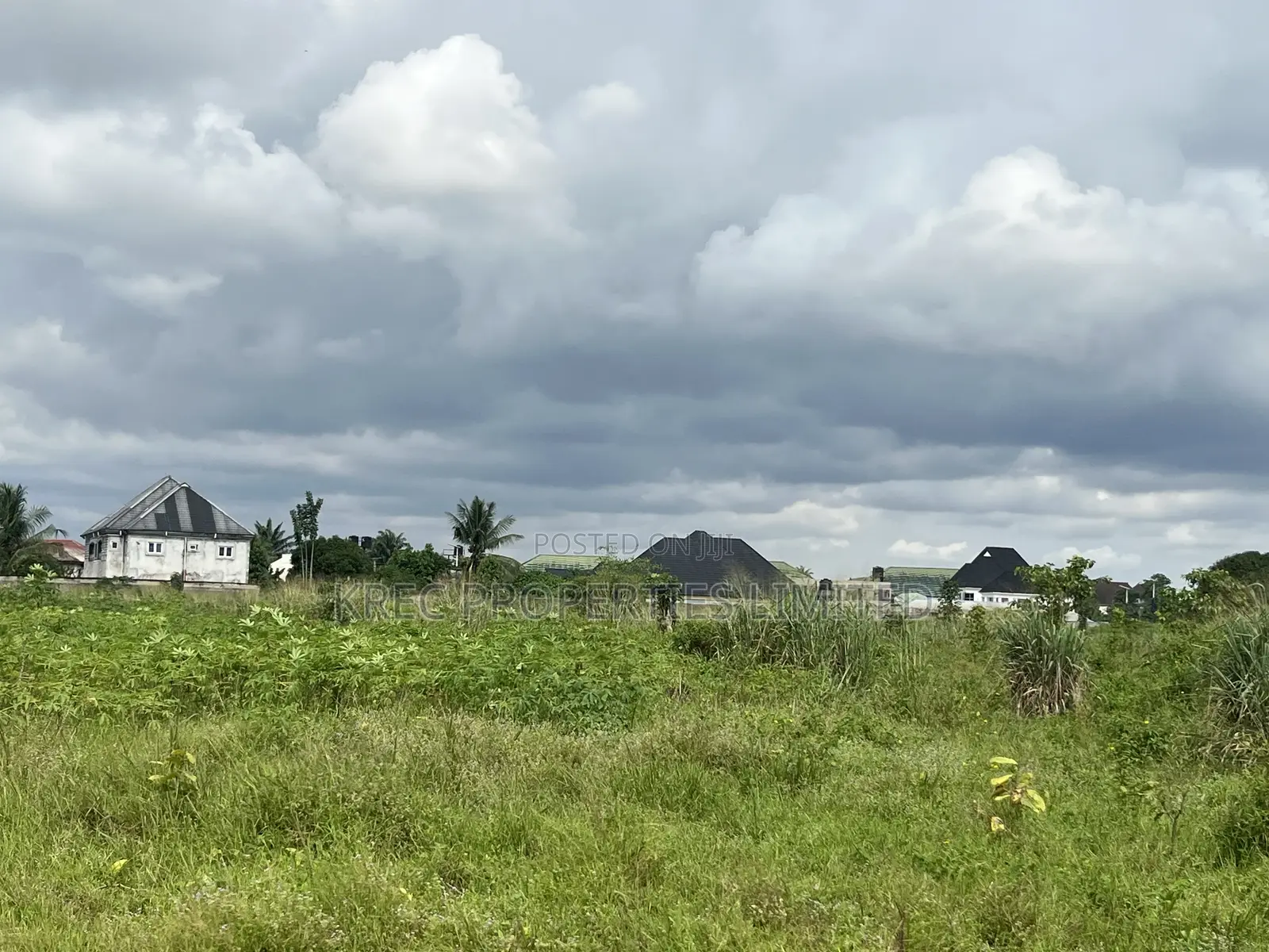 1plot of Land on Eneka Express