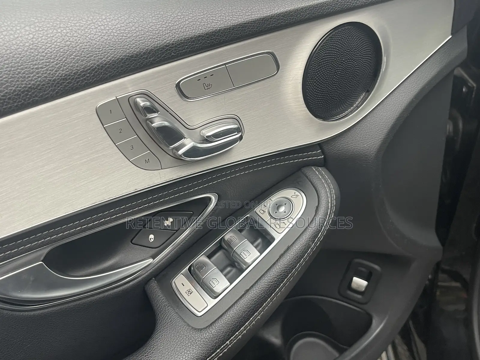 Mercedes-Benz C300 2016 Black