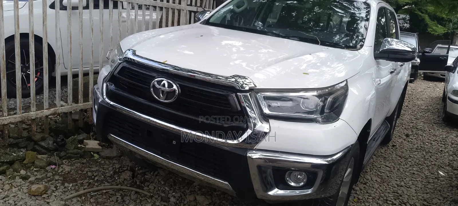 Toyota Hilux 2020 White