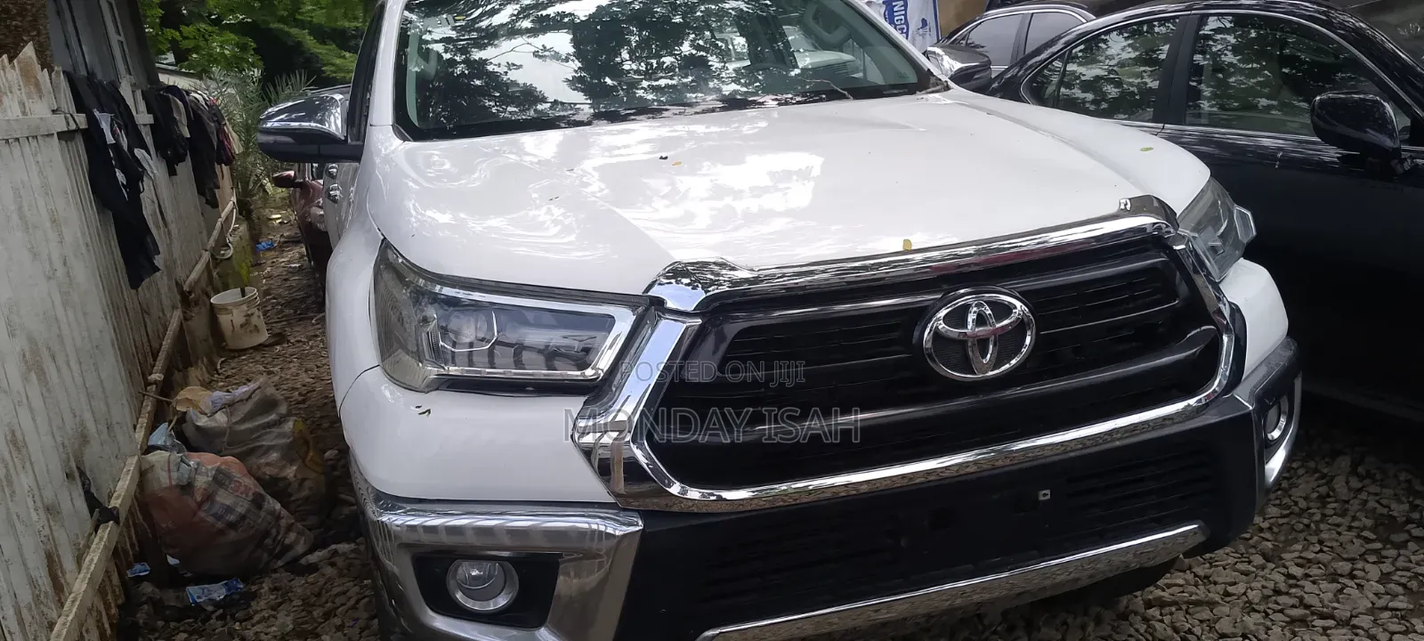 Toyota Hilux 2020 White