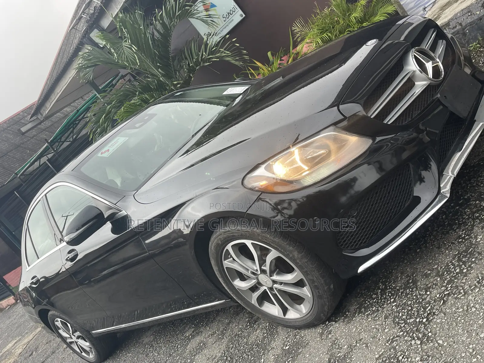 Mercedes-Benz C300 2016 Black