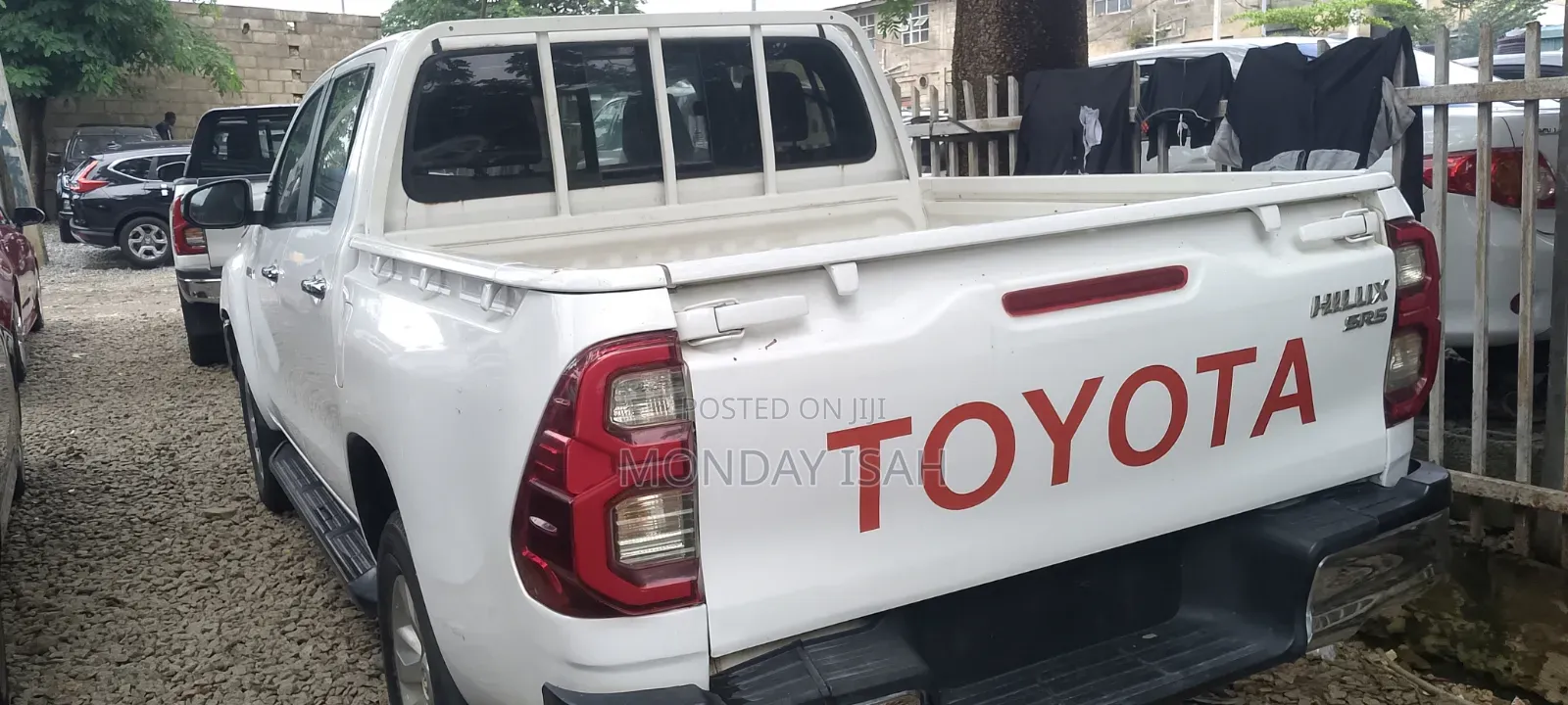 Toyota Hilux 2020 White