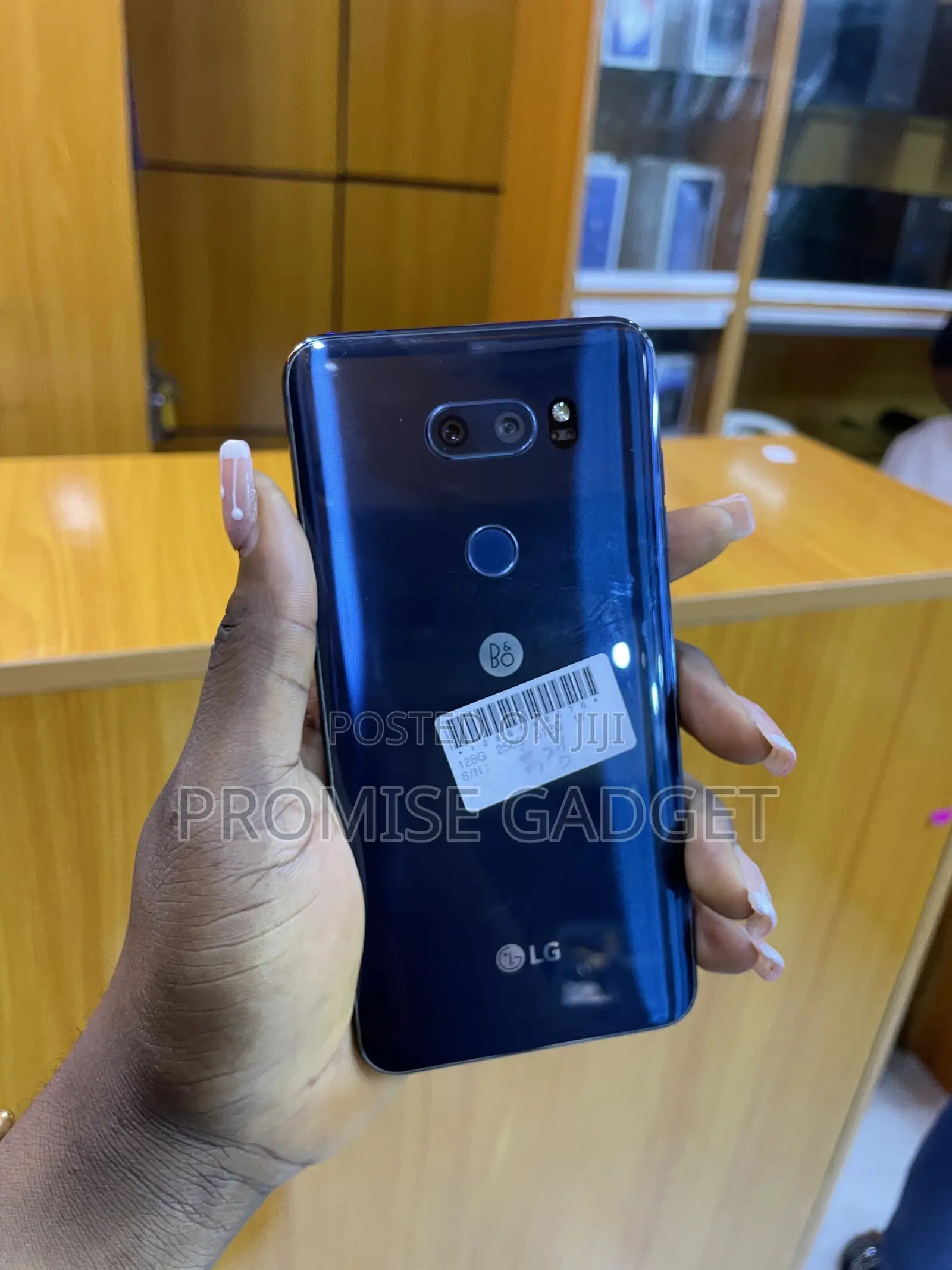 LG V30 64 GB Blue