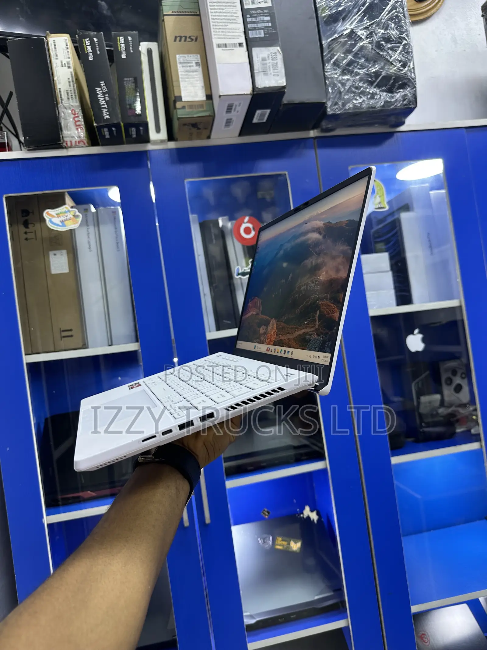 Laptop Asus ROG Zephyrus G14 24GB AMD Ryzen 9 SSD 1T