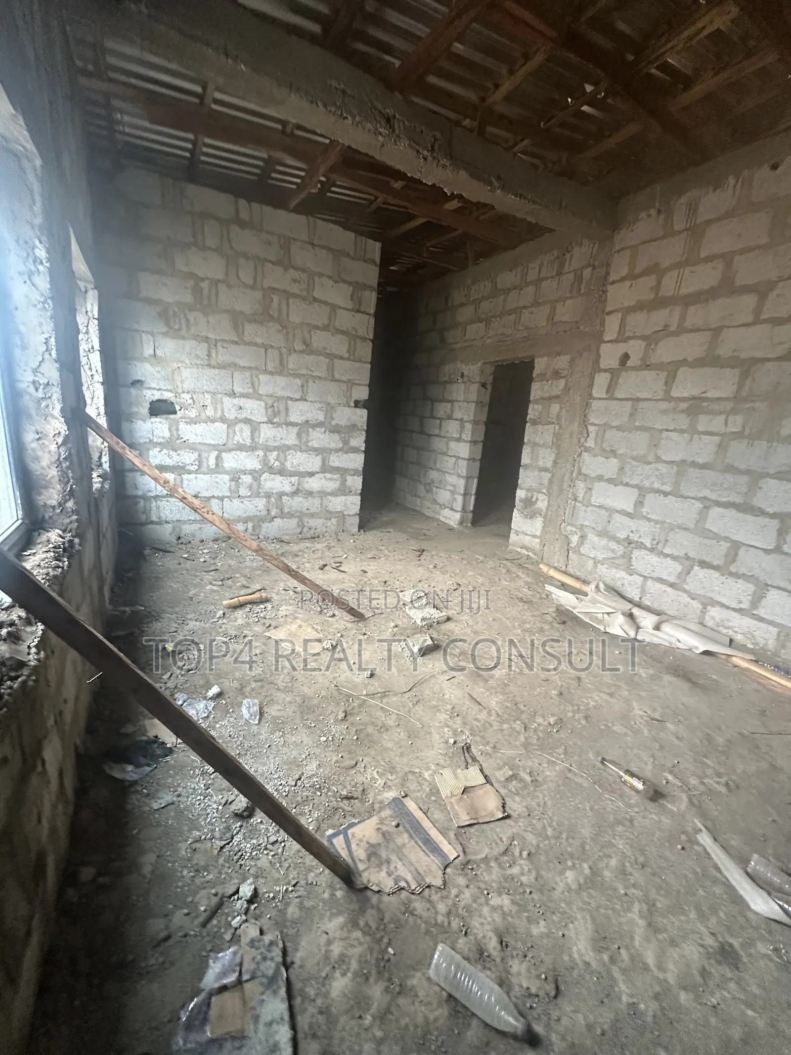 3bdrm Apartment in Crescent Garden, Kuje for sale