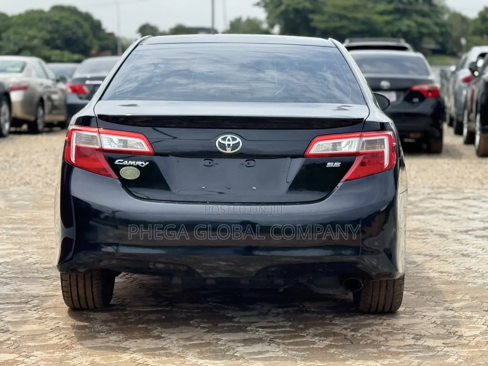 Toyota Camry SE 4dr Sedan (2.5L 4cyl 6A) 2013 Black