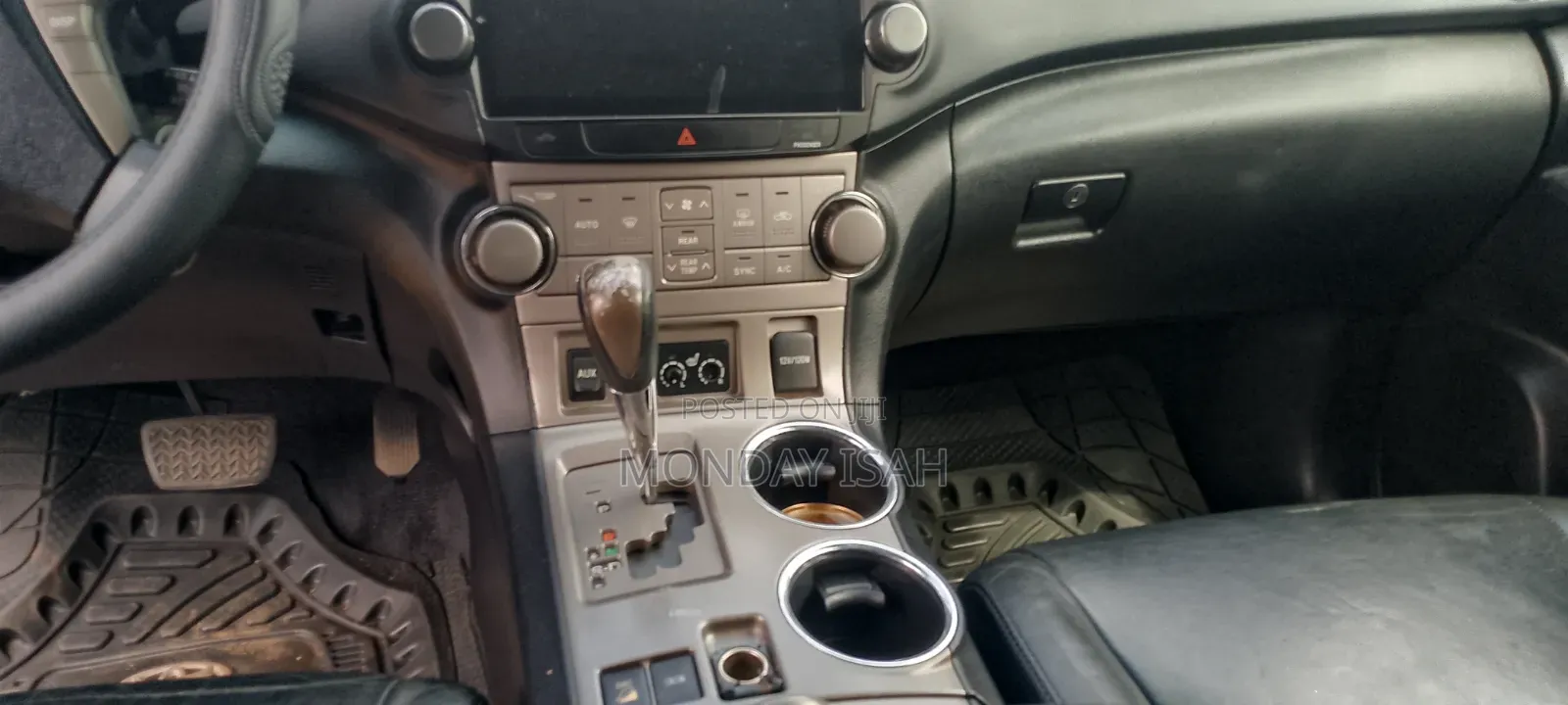 Toyota Highlander SE 2011 Black