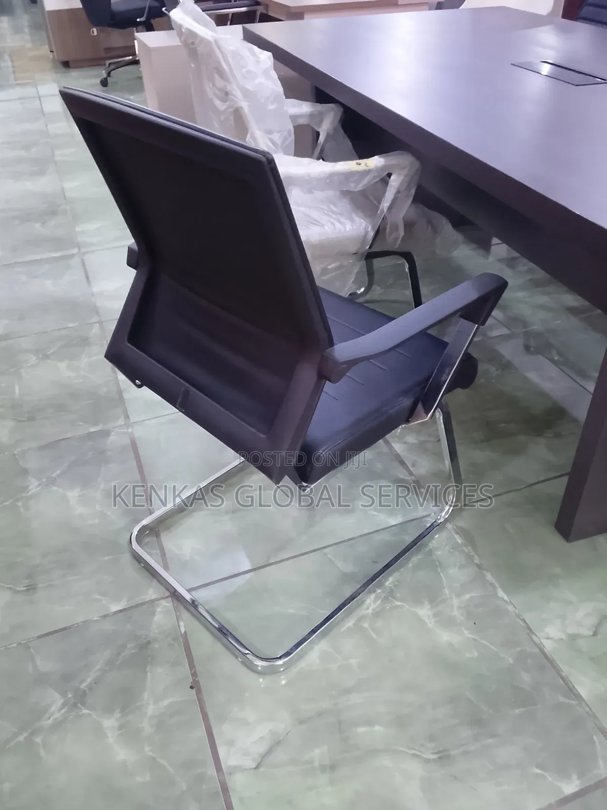 Premium Visitors Chair