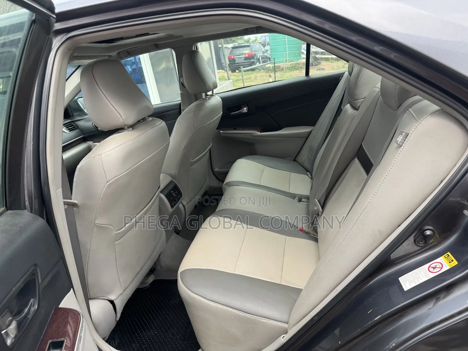 Toyota Camry XLE 4dr Sedan (2.5L 4cyl 6A) 2013 Gray