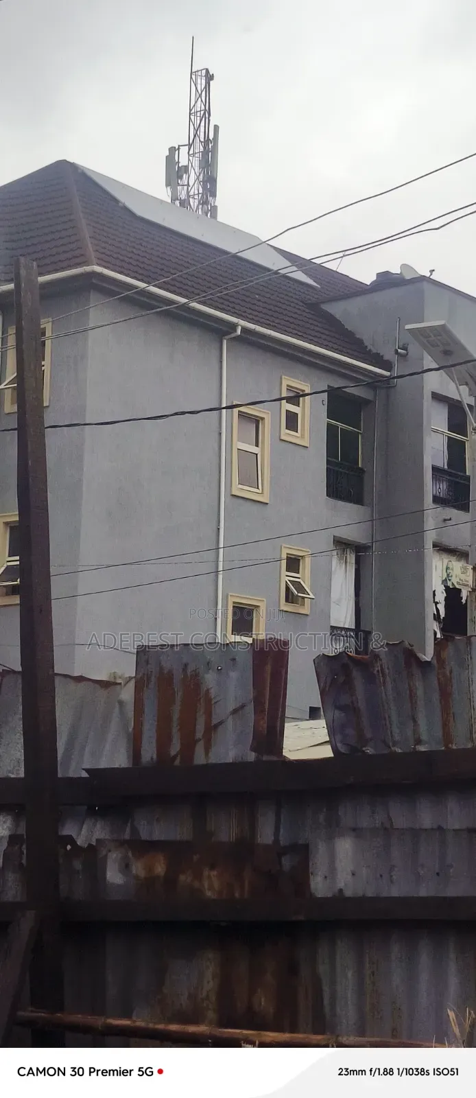3bdrm Block of Flats in Kilo for sale