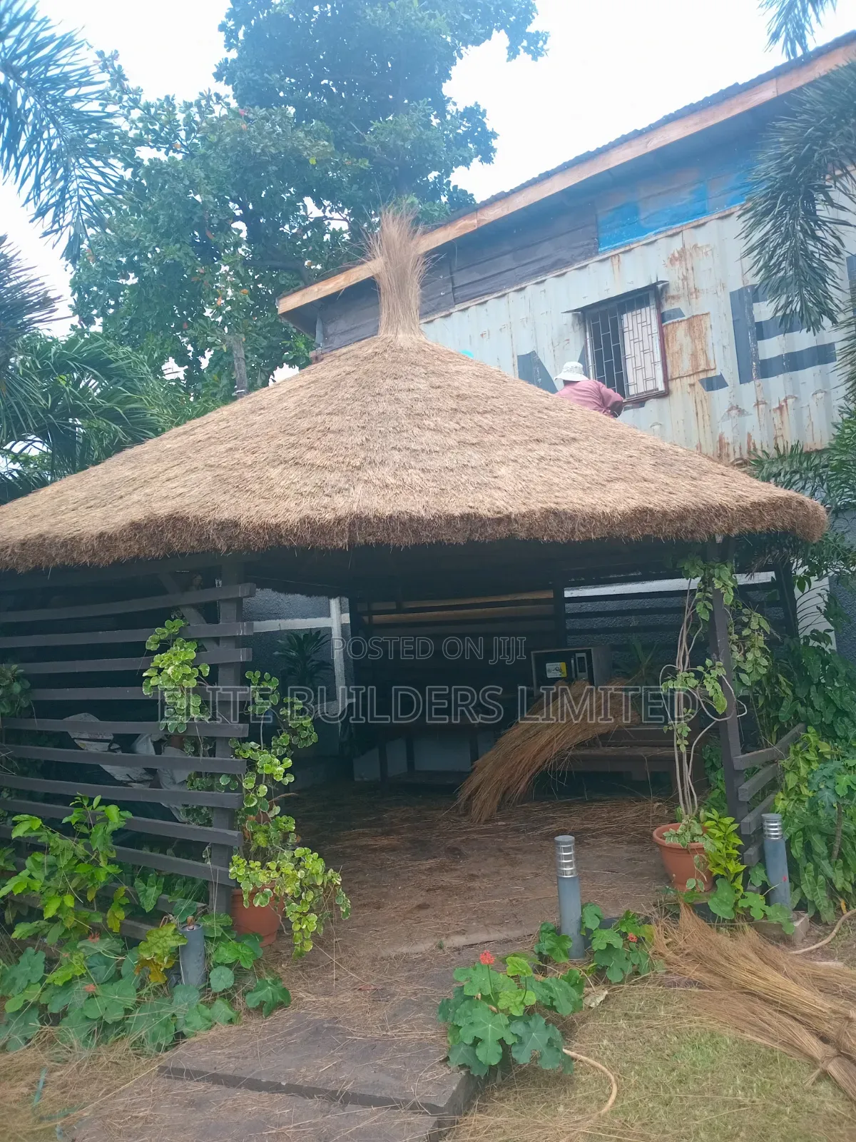 Foreign Bush Bar Gazebo Hut With Warranty in Ajah Lagos