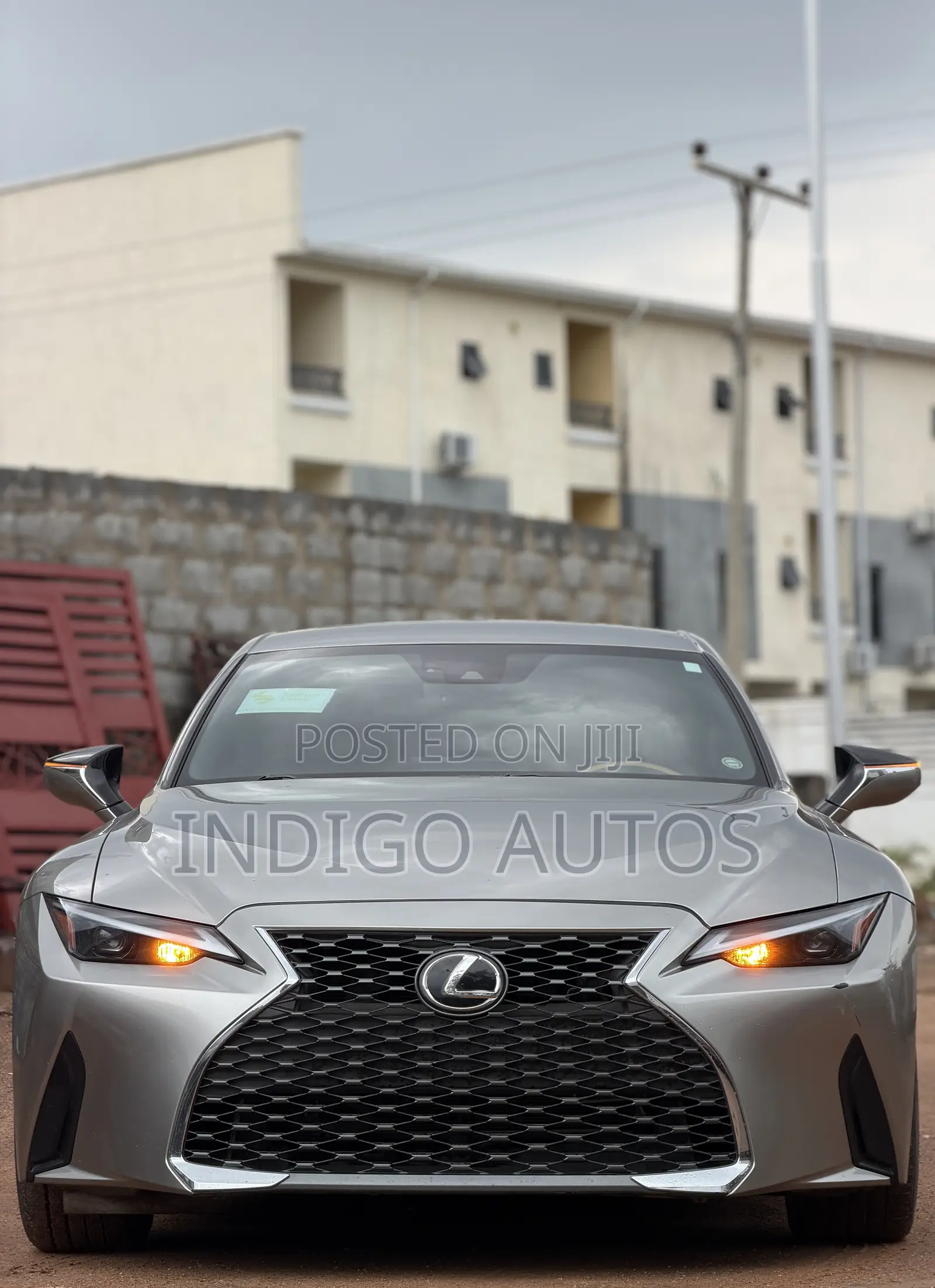 Lexus IS 2021 Gold