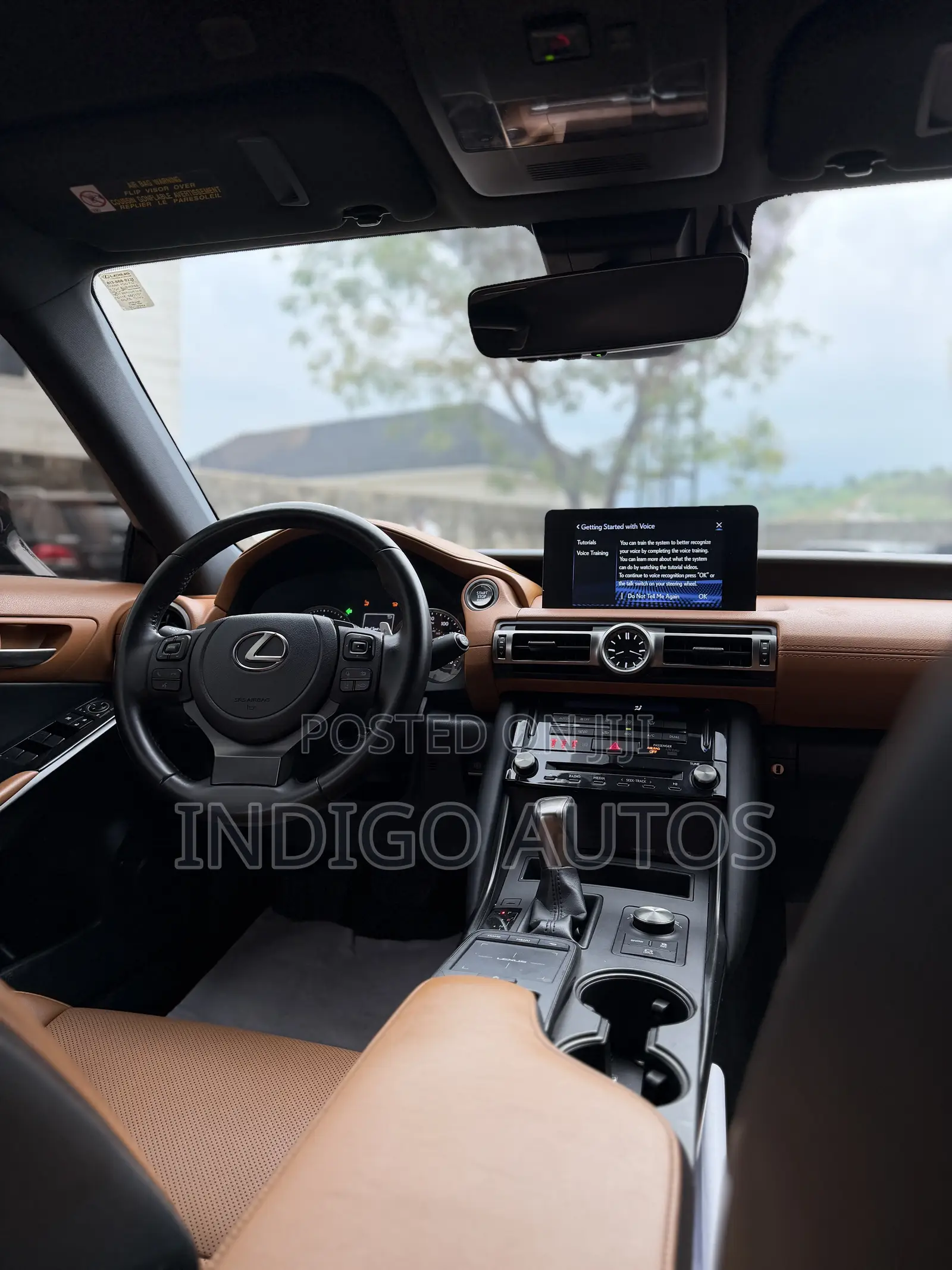 Lexus IS 2021 Gold