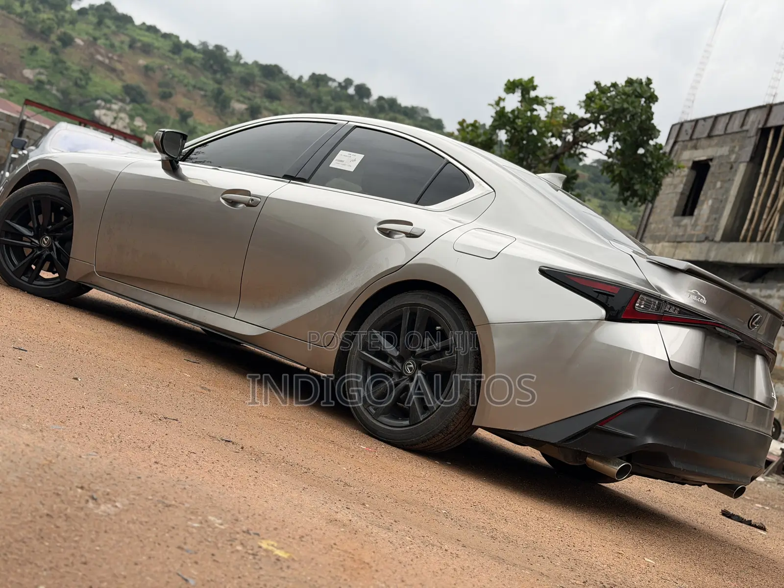 Lexus IS 2021 Gold