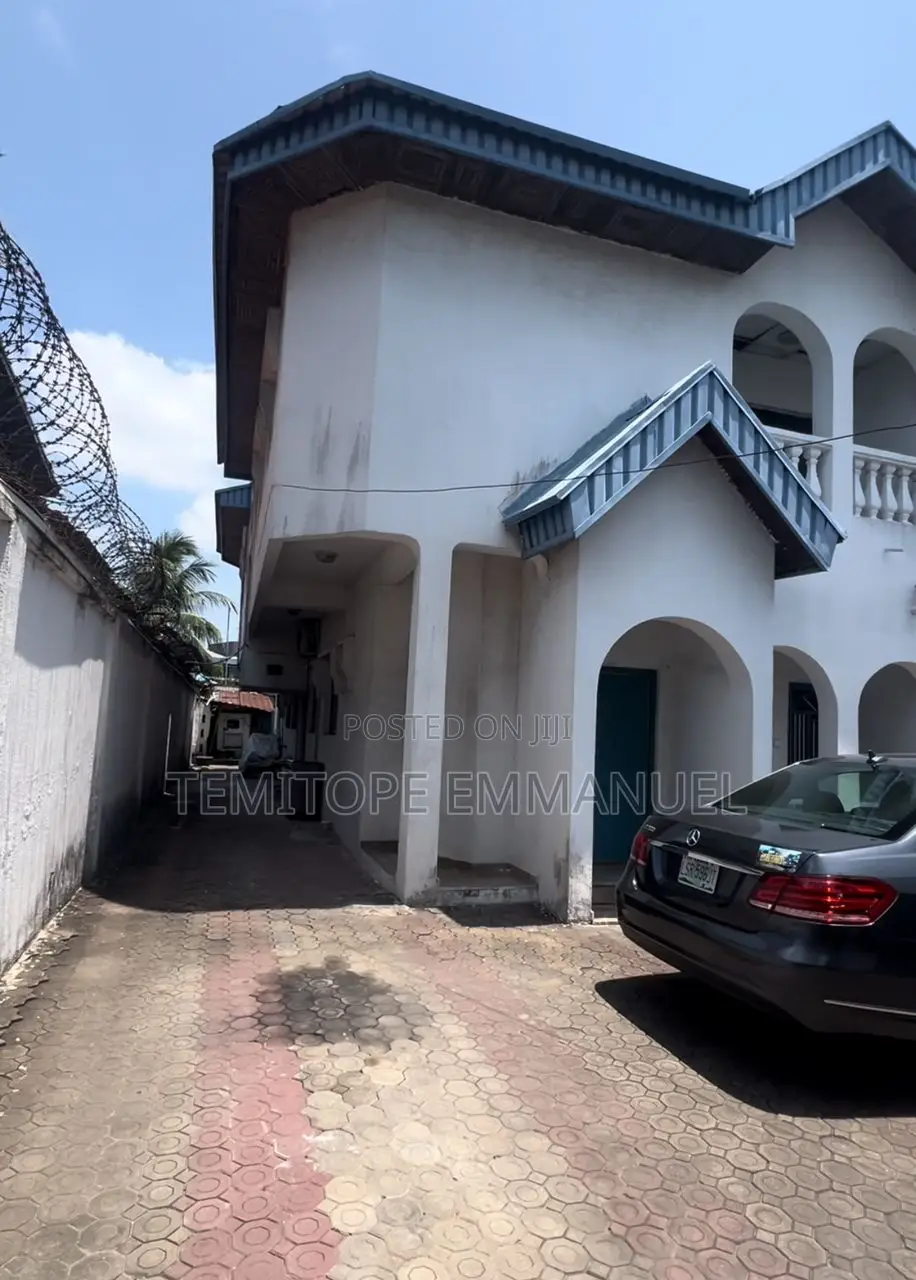Furnished 5bdrm Duplex in Lekki Phase 1 for sale