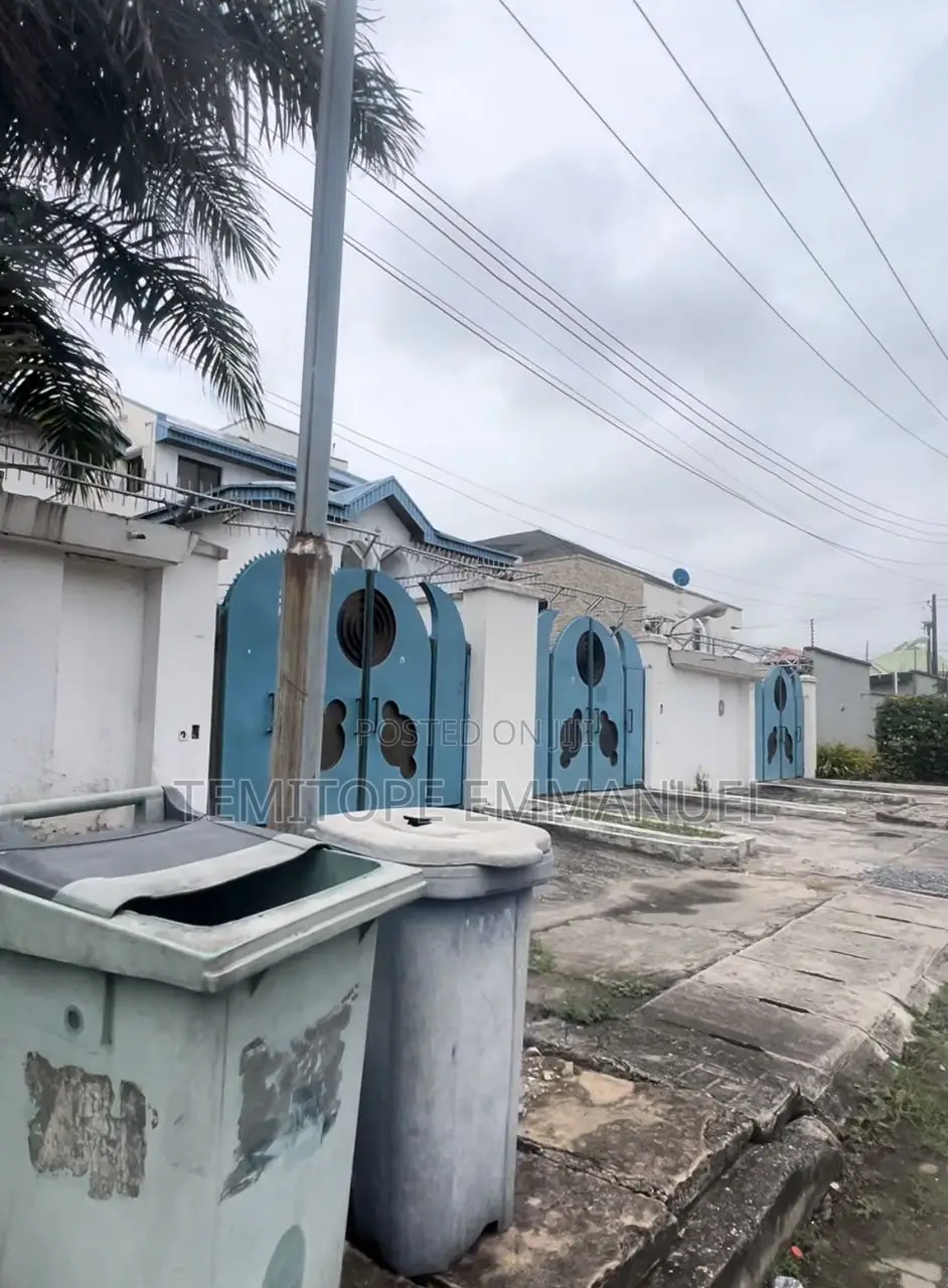 Furnished 5bdrm Duplex in Lekki Phase 1 for sale