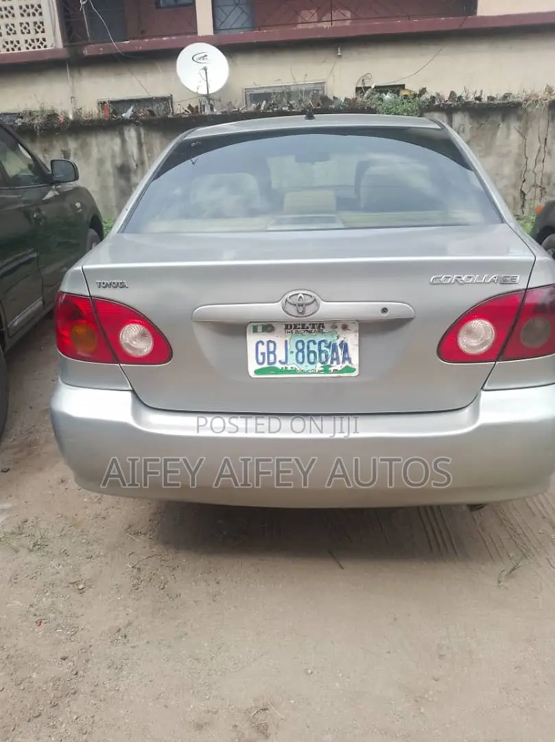 Toyota Corolla 2007 Gray