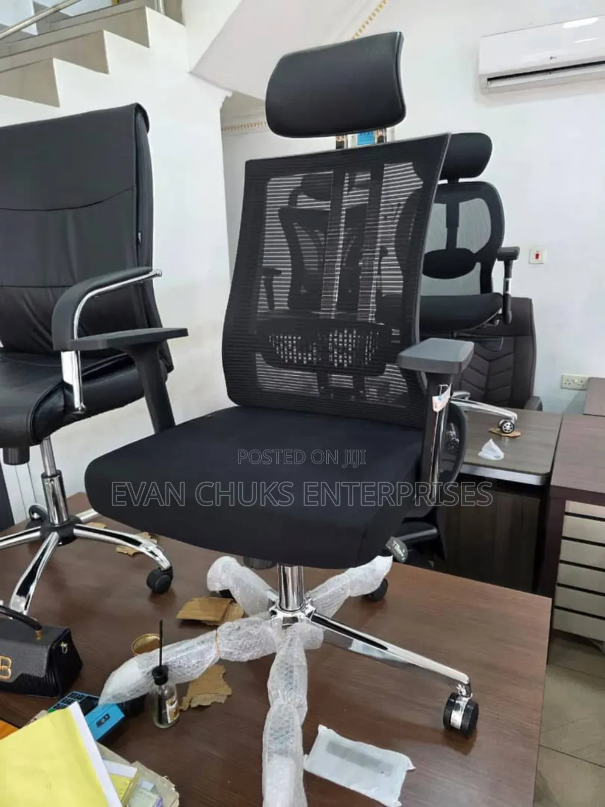 Ergonomic Swivel Chair