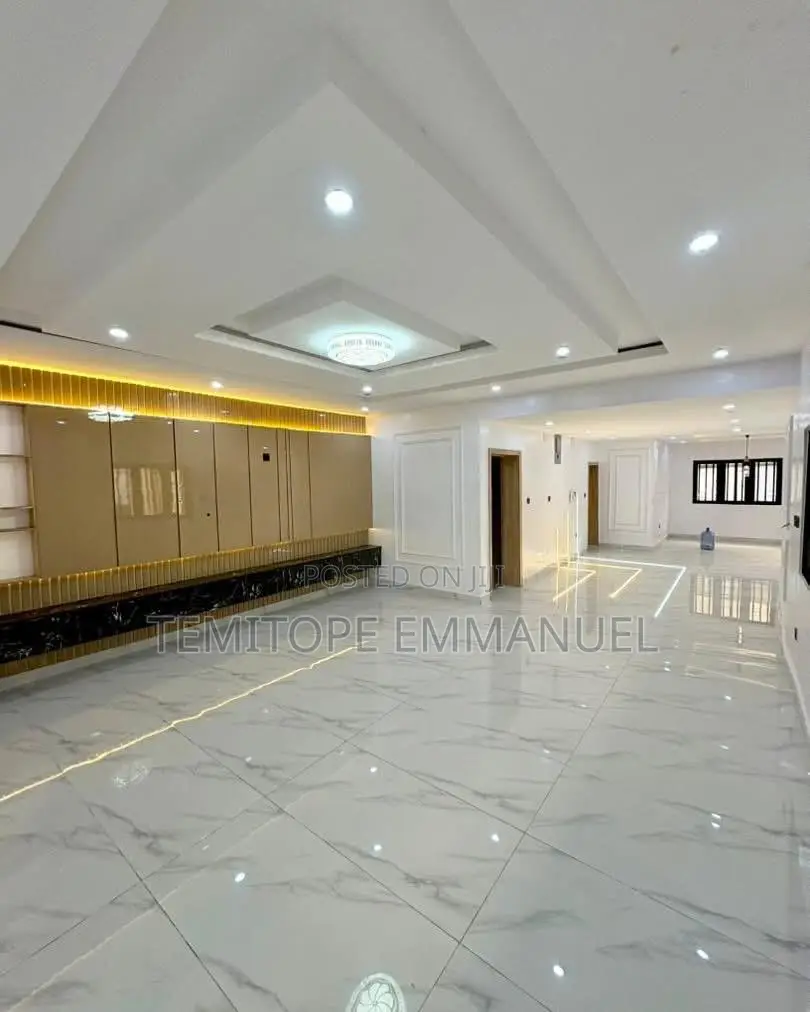 Furnished 6bdrm Duplex in Lekki for rent