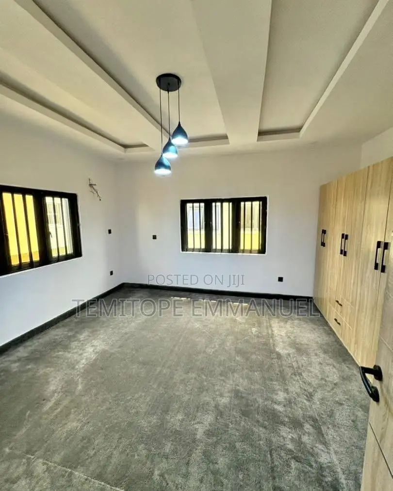 Furnished 6bdrm Duplex in Lekki for rent