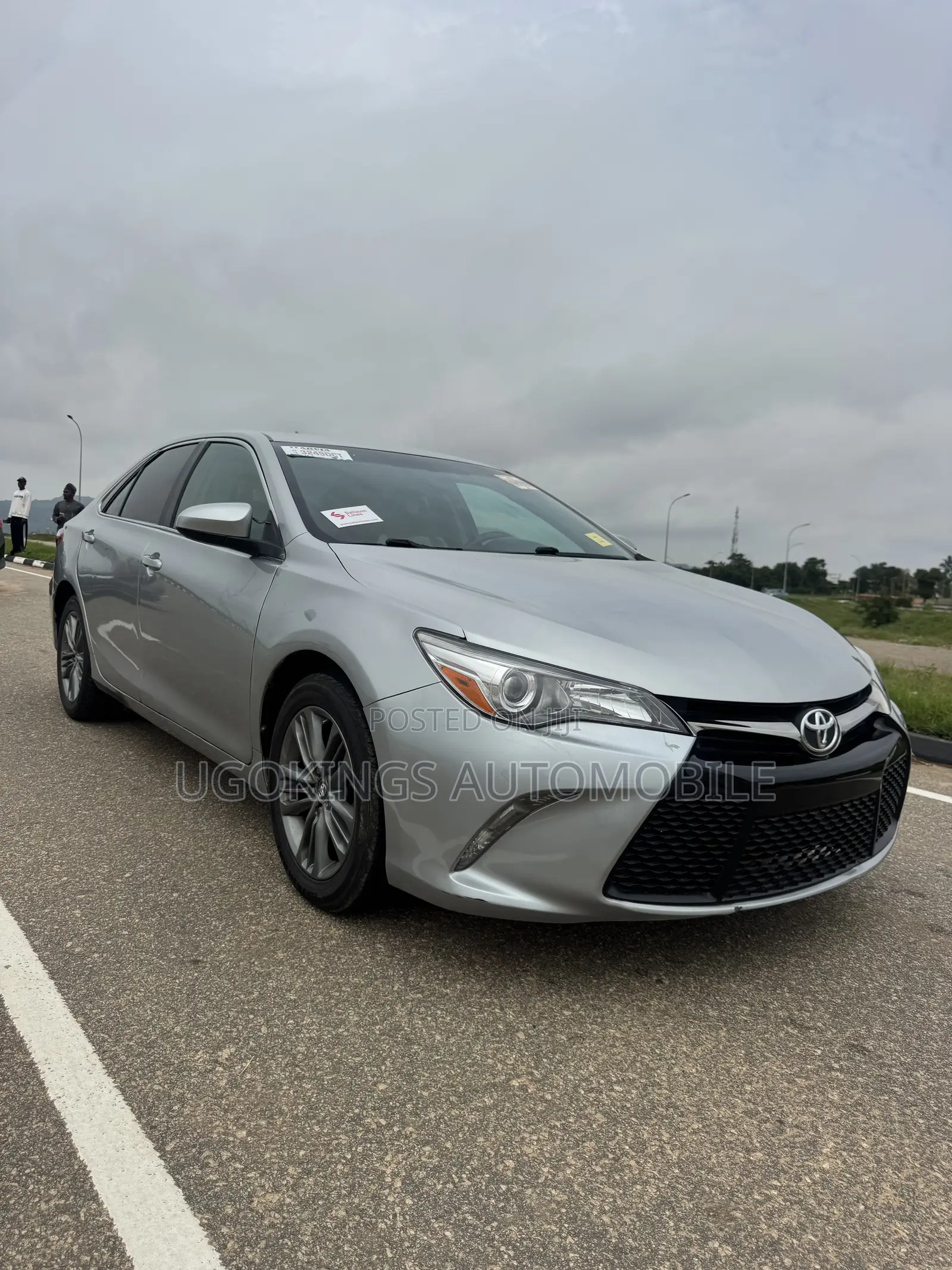 Toyota Camry SE 4dr Sedan (2.5L 4cyl 6A) 2016 Silver