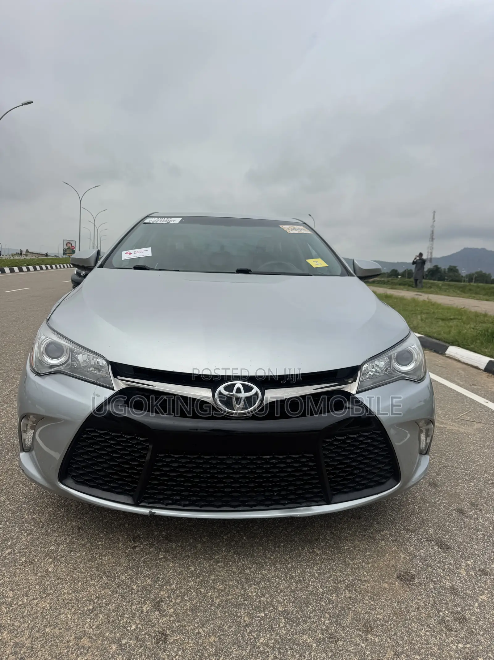 Toyota Camry SE 4dr Sedan (2.5L 4cyl 6A) 2016 Silver