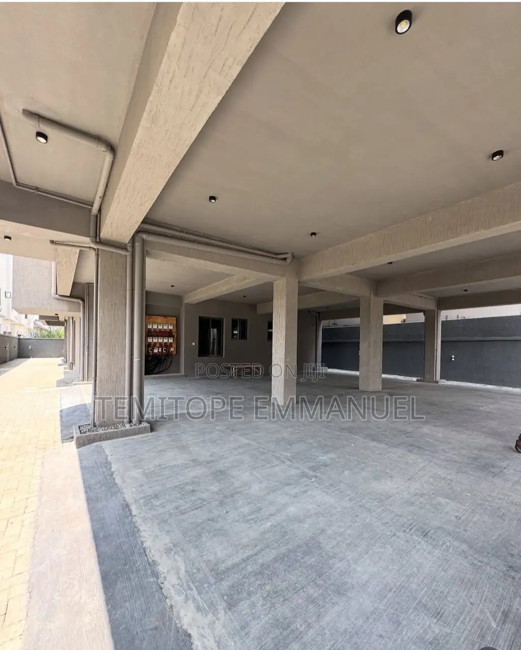 Furnished 19bdrm Apartment in Ikate for sale