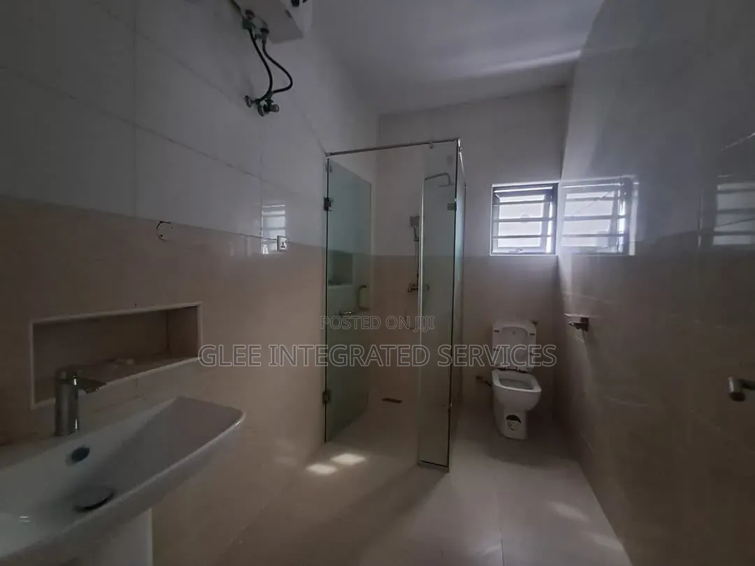 4bdrm Duplex in Shonibare Estate for rent