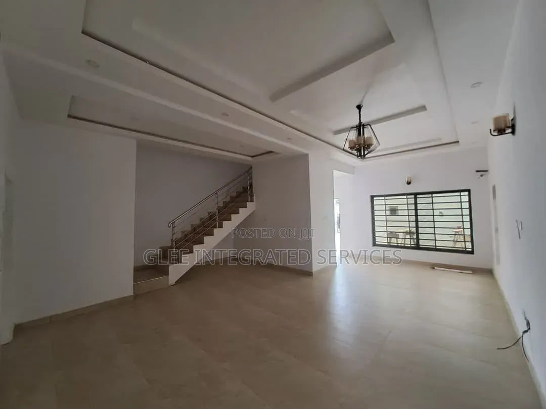 4bdrm Duplex in Shonibare Estate for rent