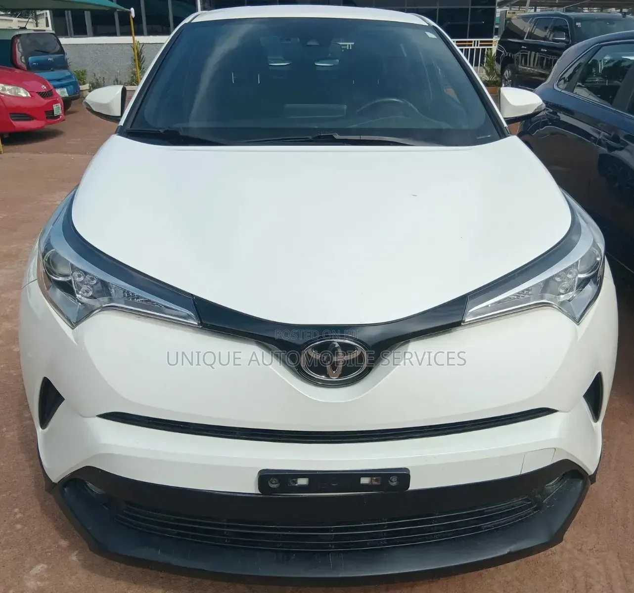 Toyota C-HR XLE Prermium FWD (2.0L 4cyl 2AM) 2018 Off white