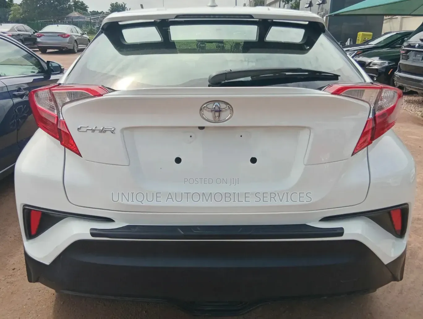 Toyota C-HR XLE Prermium FWD (2.0L 4cyl 2AM) 2018 Off white