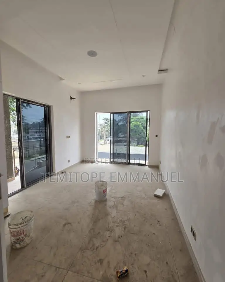 Furnished 3bdrm Apartment in Ikeja GRA for sale