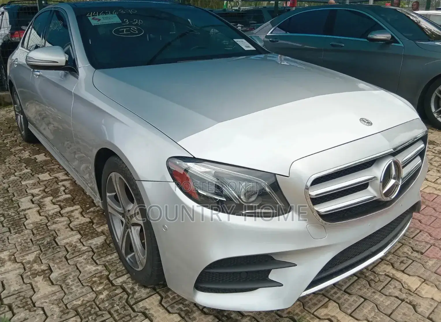 Mercedes-Benz E300 4Matic AWD Sedan (2.0L 4cyl 9A) 2017 Silver