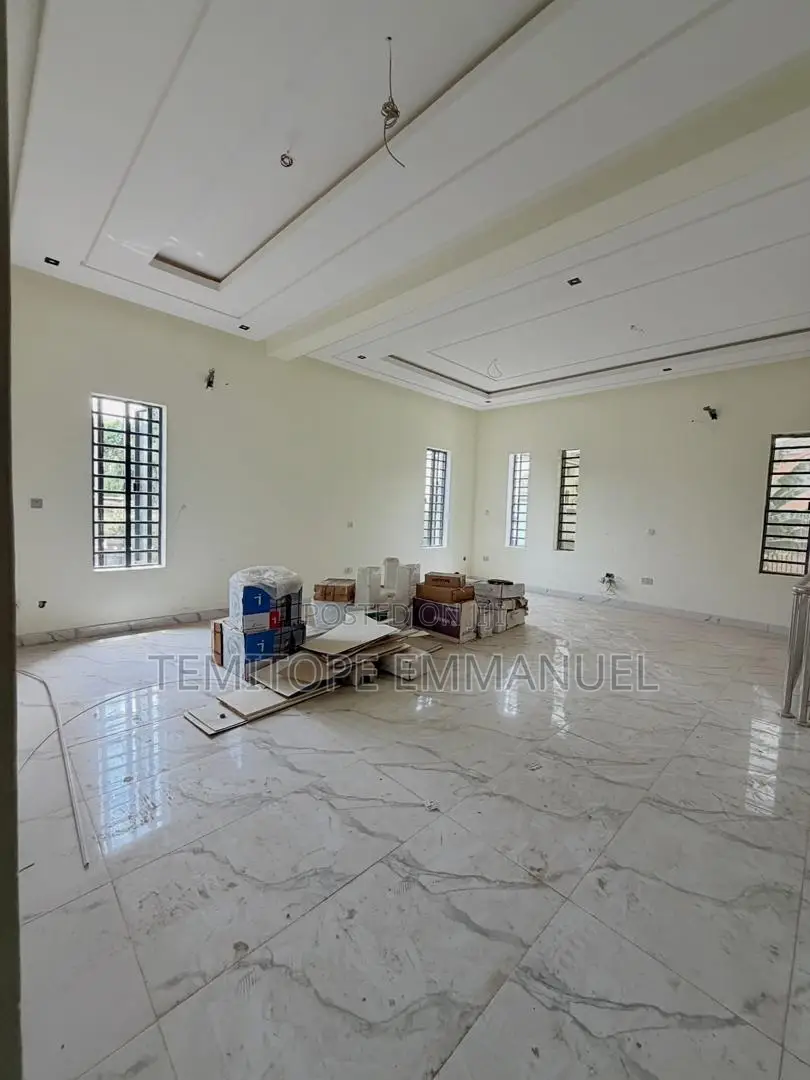 Furnished 5bdrm Duplex in Omole Phase 1 for sale