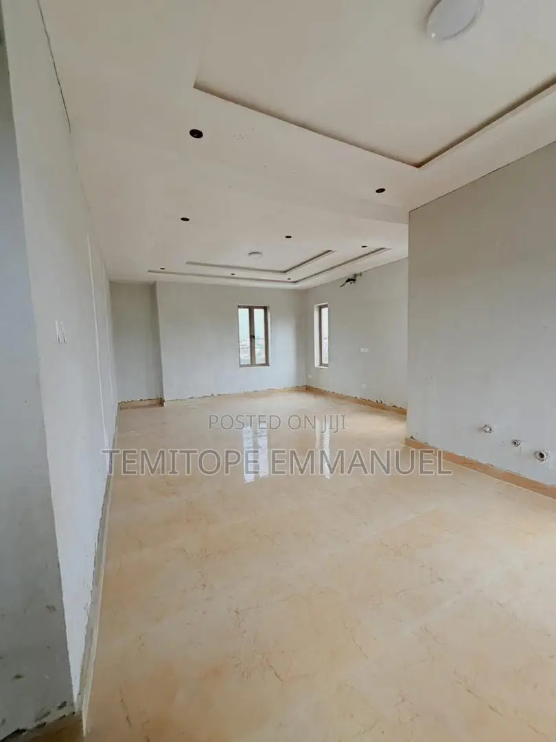 Furnished 5bdrm Duplex in GRA Phase 2 Shangisha for sale