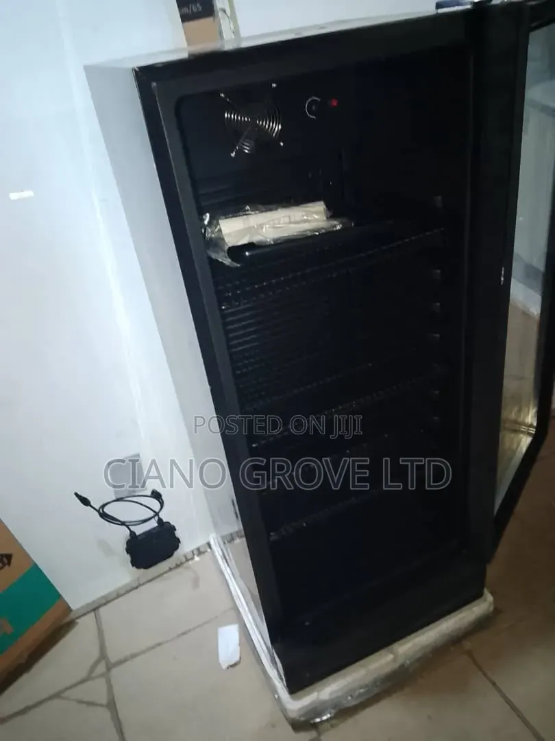 Snow Sea Transparent Chiller 270litres