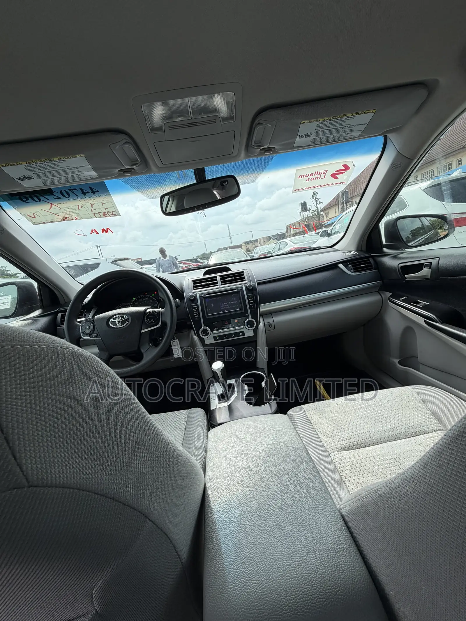Toyota Camry LE 4dr Sedan (2.5L 4cyl 6A) 2013 Silver